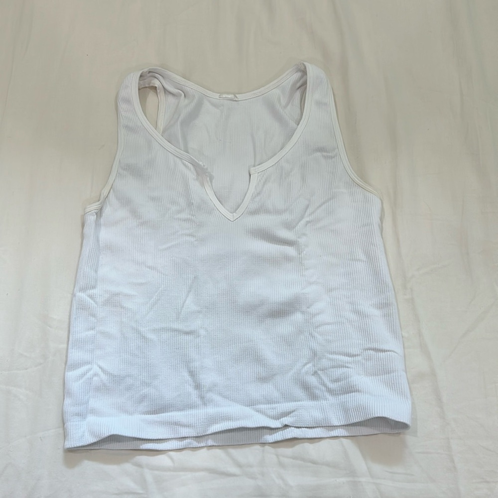 WHITE BASIC TANK